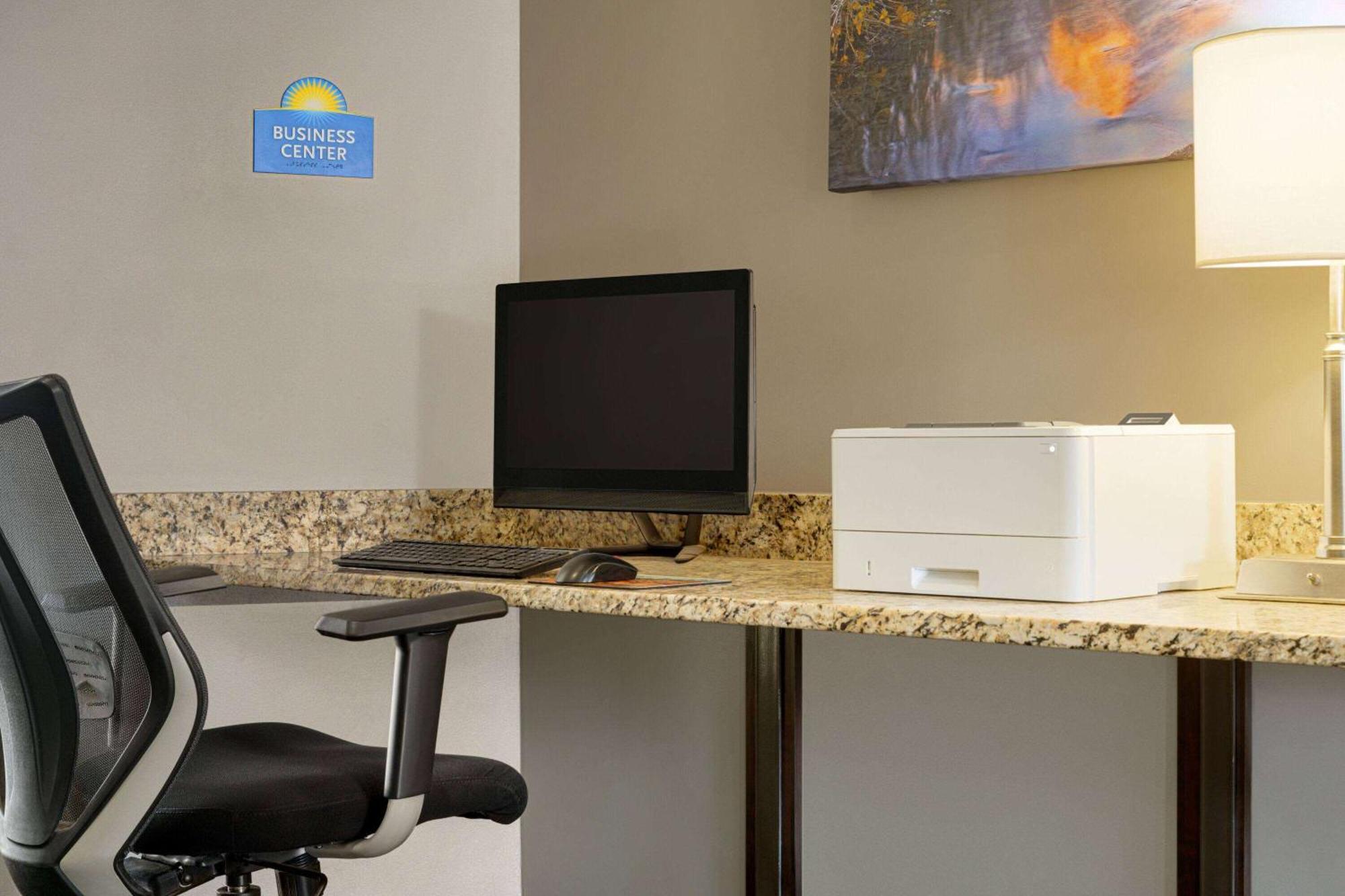 Days Inn By Wyndham קרבונדייל מראה חיצוני תמונה