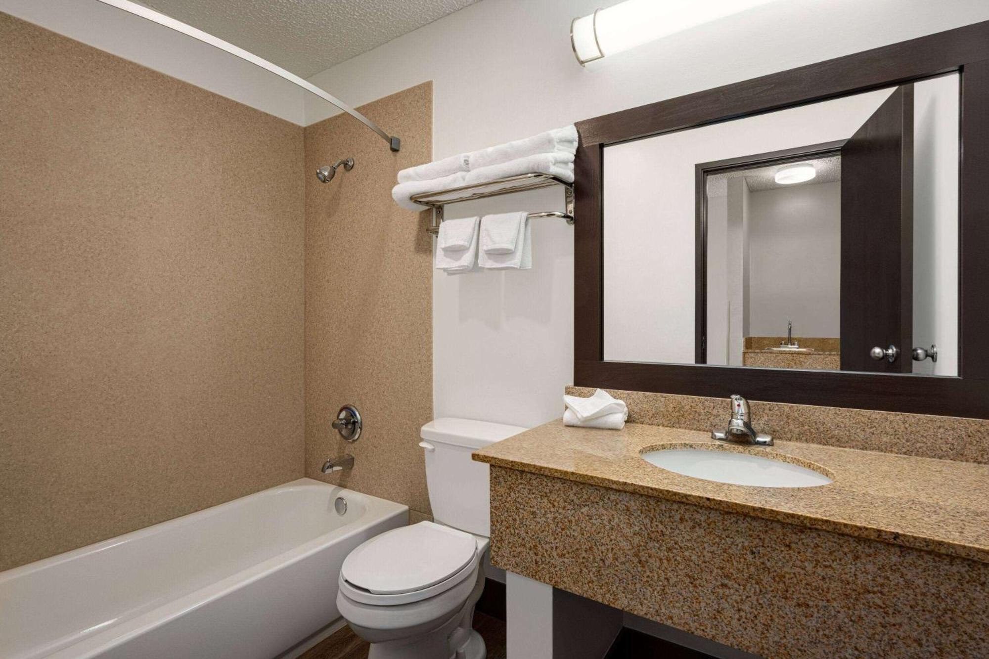 Days Inn By Wyndham קרבונדייל מראה חיצוני תמונה