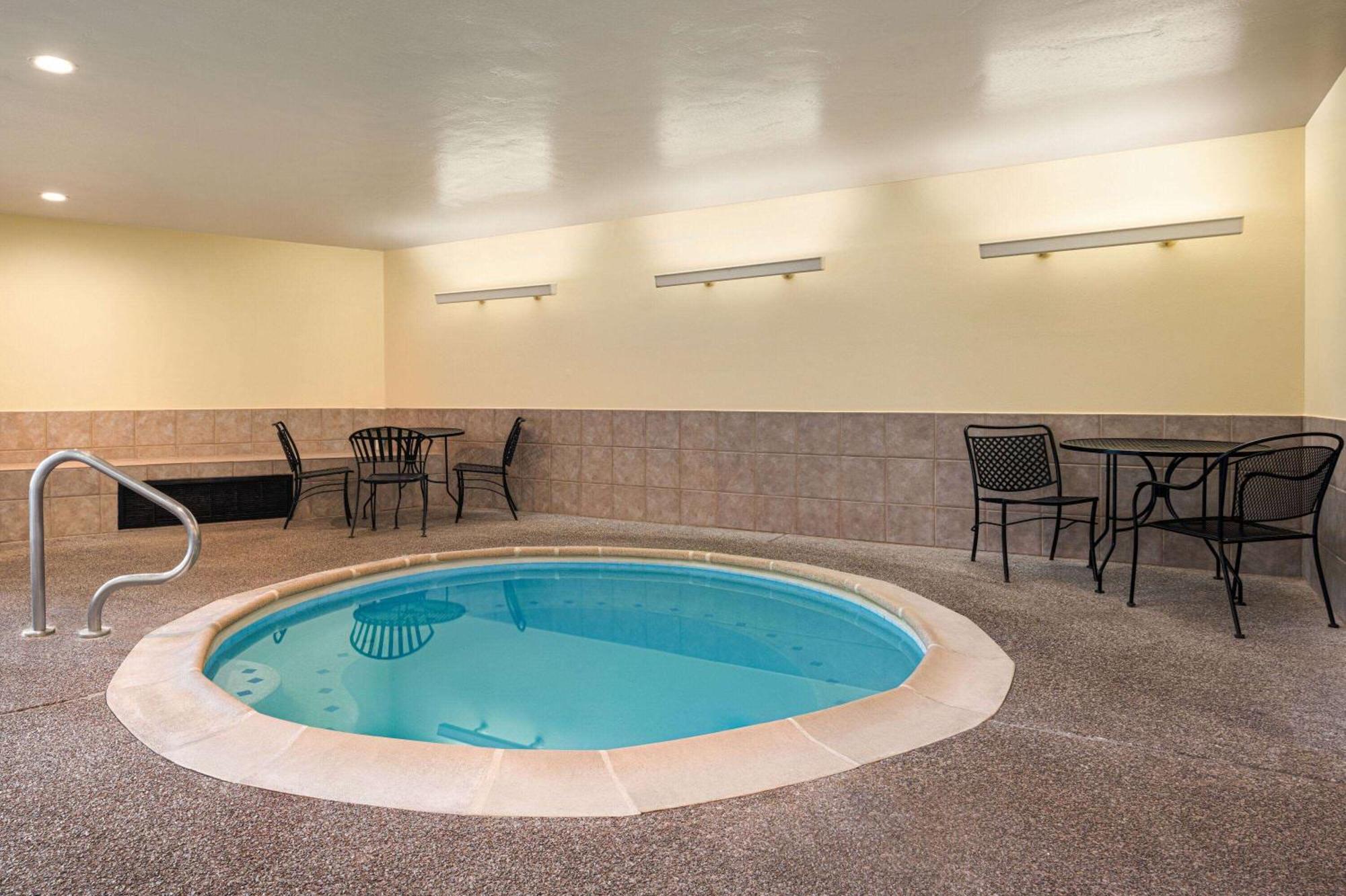 Days Inn By Wyndham קרבונדייל מראה חיצוני תמונה